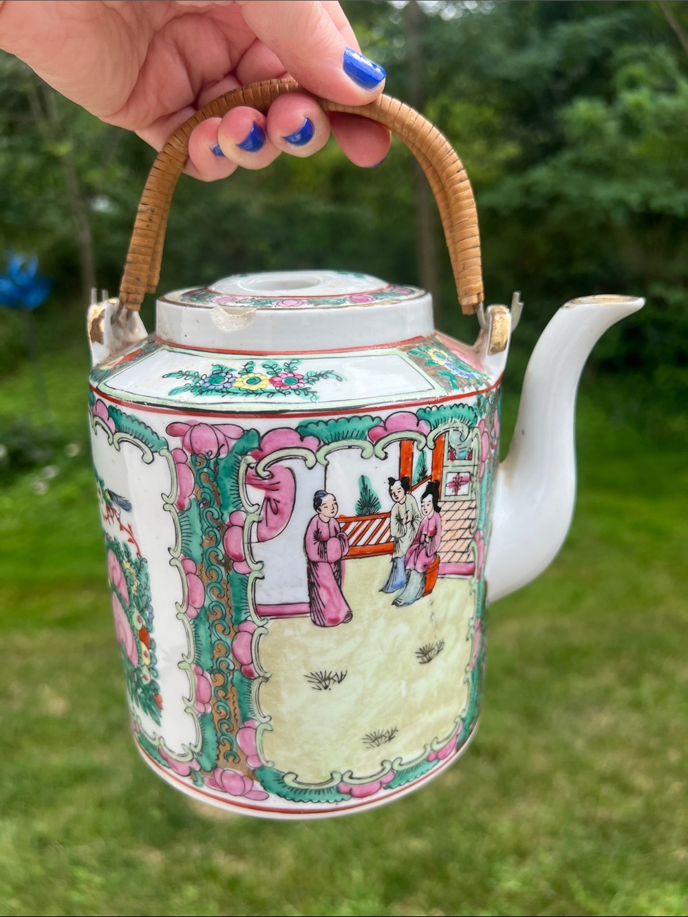 Antique Chinese Famille Rose Medallion Handpainted Chinoiserie Porcelain Teapot